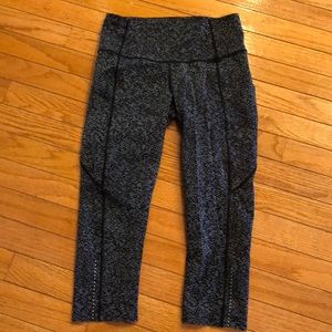 Lululemon Crops- barely worn